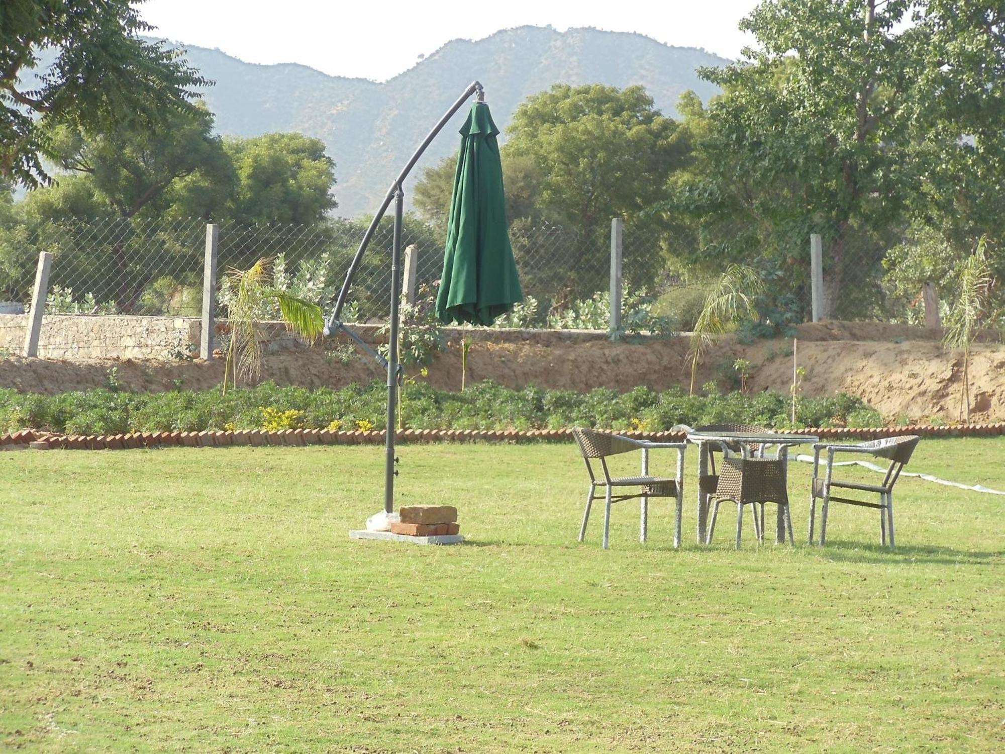 Lohana Village Resort Pushkar Bagian luar foto
